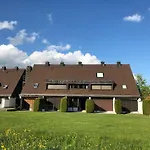 Mit Terrasse Und Offenem Kamin By Interhome Prázdninový dům